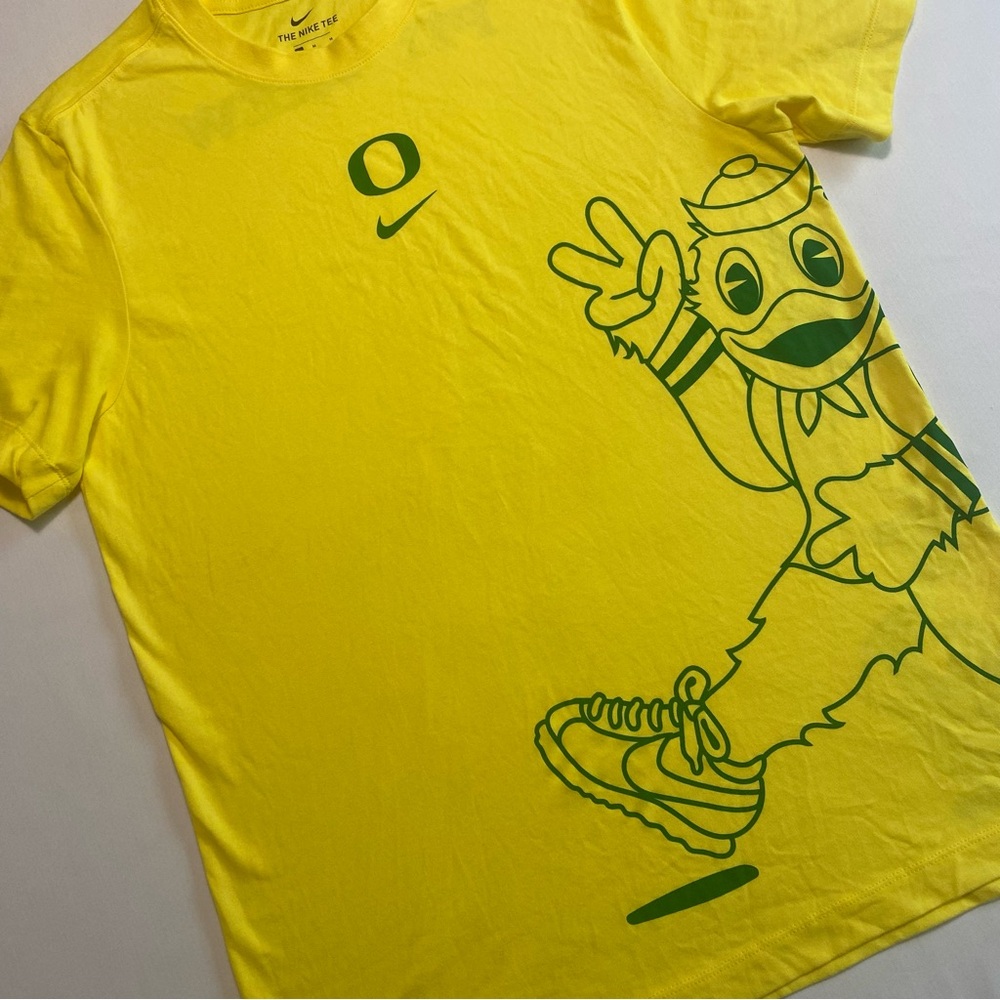 Nike Oregon Ducks T-Shirt Men M Puddles Mascot NCAA College Football